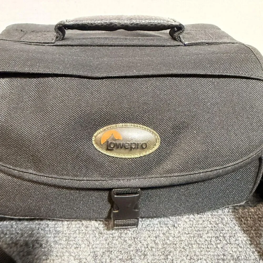 Lowepro EX 150 Black Camera Shoulder Bag Padded Nylon Case For DSLR SLR TLR